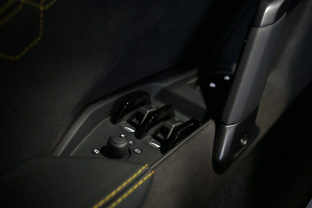 2024 Lamborghini Revuelto Coupe - 23015796 - 60