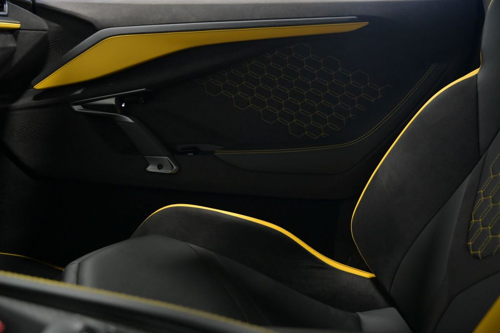 2024 Lamborghini Revuelto Coupe - 23015796 - 61