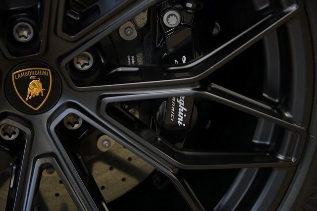 2024 Lamborghini Revuelto Coupe - 23015796 - 68