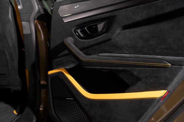 2024 Lamborghini Urus Performante AWD - 23054095 - 32