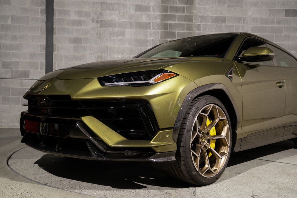 Lamborghini URUS photo 46