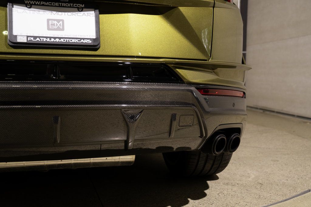 Lamborghini URUS photo 52