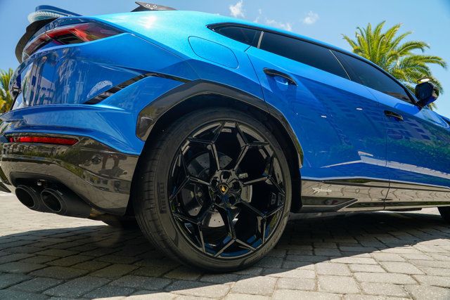 2024 Lamborghini Urus Performante photo 18