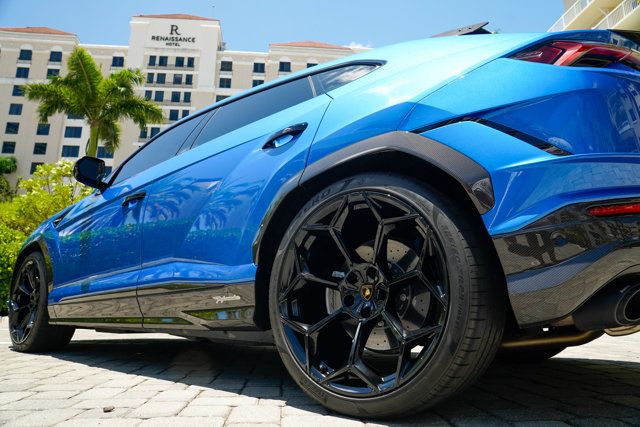 2024 Lamborghini Urus Performante photo 27