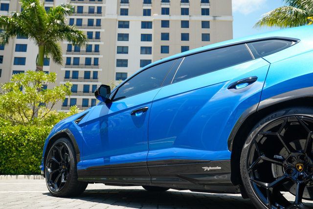 2024 Lamborghini Urus Performante photo 28