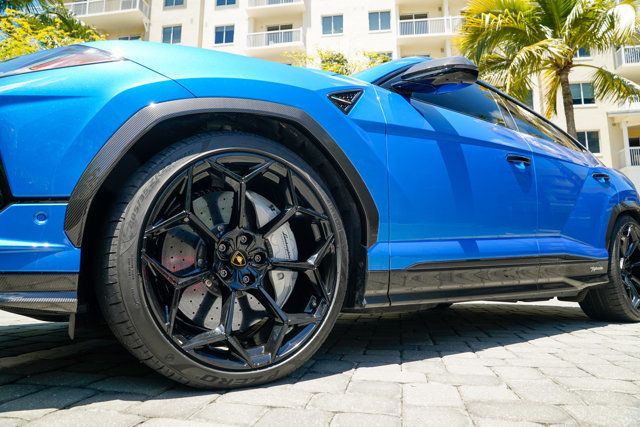 2024 Lamborghini Urus Performante photo 36