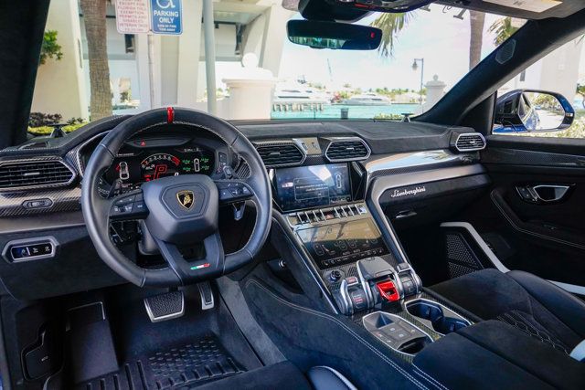 2024 Lamborghini Urus Performante photo 57
