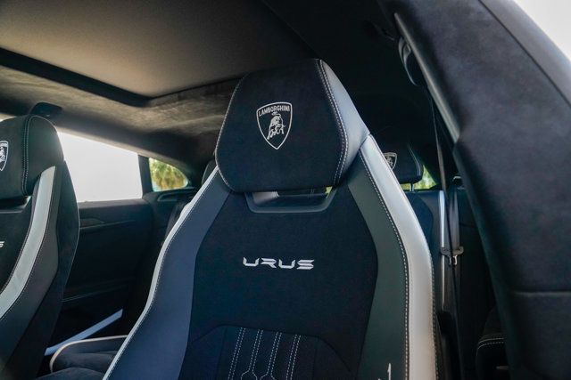 2024 Lamborghini Urus Performante photo 60