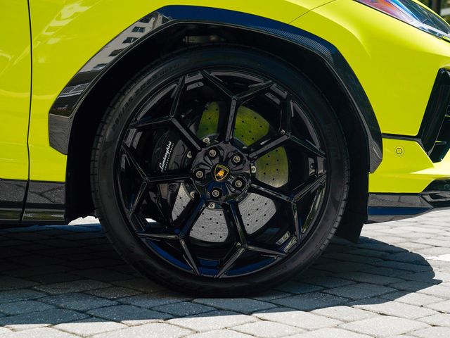 2024 Lamborghini Urus Performante AWD - 22924823 - 33