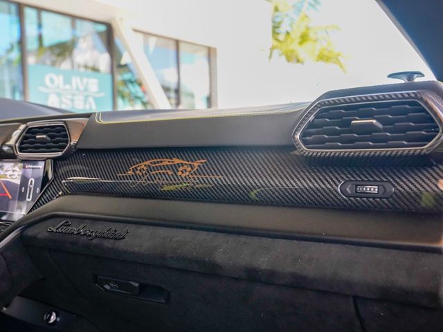 2024 Lamborghini Urus Performante AWD - 22924823 - 90