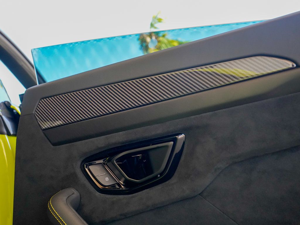 2024 Lamborghini Urus Performante AWD - 22924823 - 94