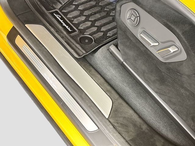 2024 Lamborghini Urus Performante AWD - 23003634 - 25