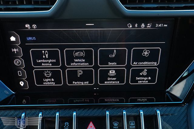 2024 Lamborghini Urus Performante AWD - 23012668 - 32