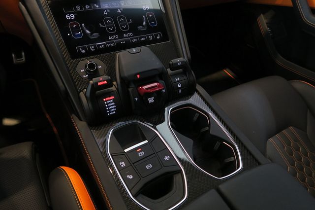 2024 Lamborghini Urus S AWD - 23029473 - 32