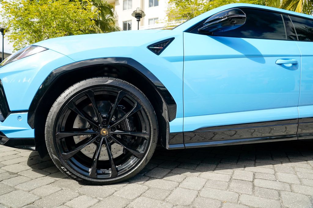 2024 Lamborghini Urus S AWD - 22953843 - 10