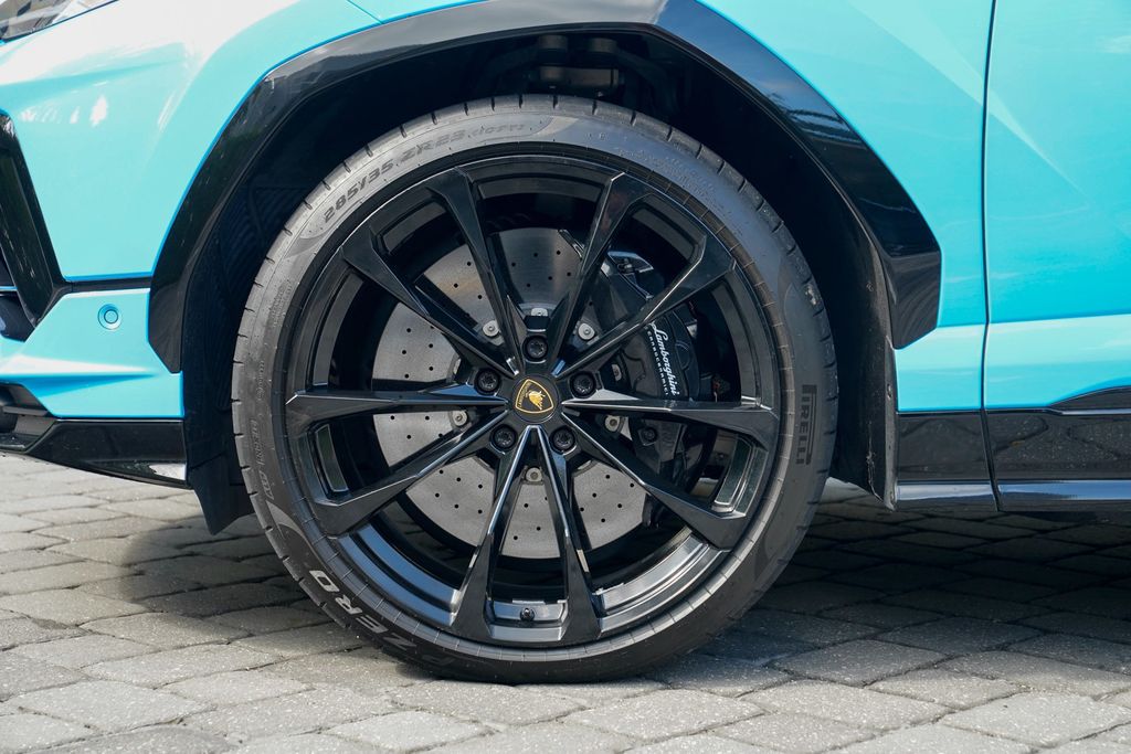 2024 Lamborghini Urus S AWD - 22953843 - 11