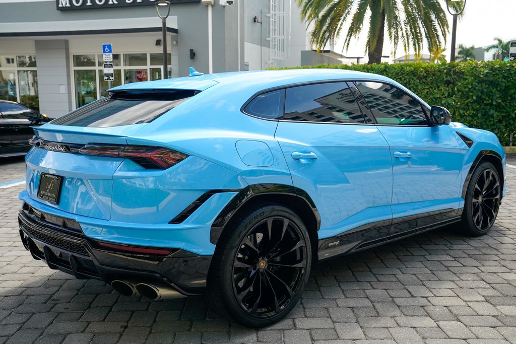 2024 Lamborghini Urus S AWD - 22953843 - 25
