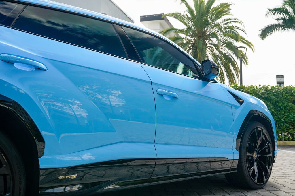 2024 Lamborghini Urus S AWD - 22953843 - 26