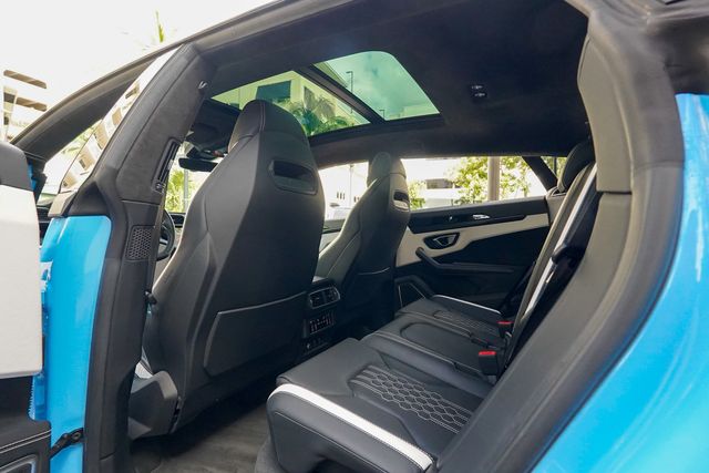 2024 Lamborghini Urus S AWD - 22953843 - 69