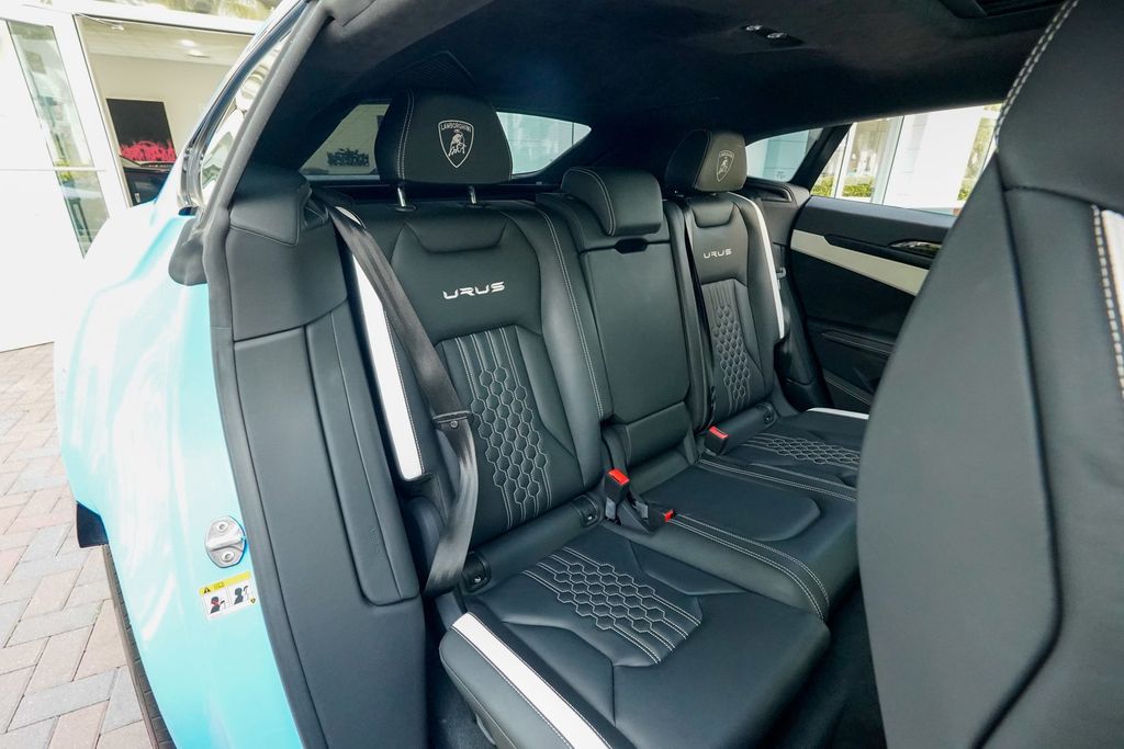 2024 Lamborghini Urus S AWD - 22953843 - 87