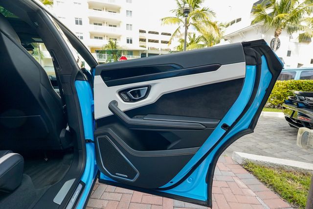 2024 Lamborghini Urus S AWD - 22953843 - 88