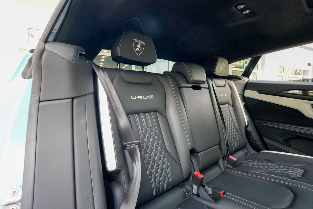 2024 Lamborghini Urus S AWD - 22953843 - 89