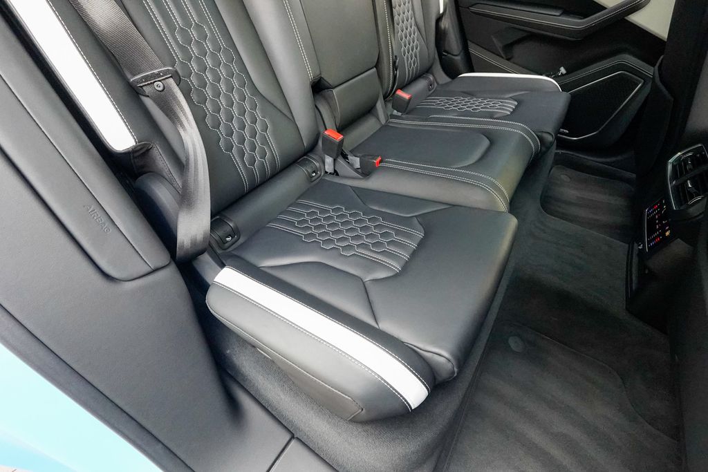 2024 Lamborghini Urus S AWD - 22953843 - 90