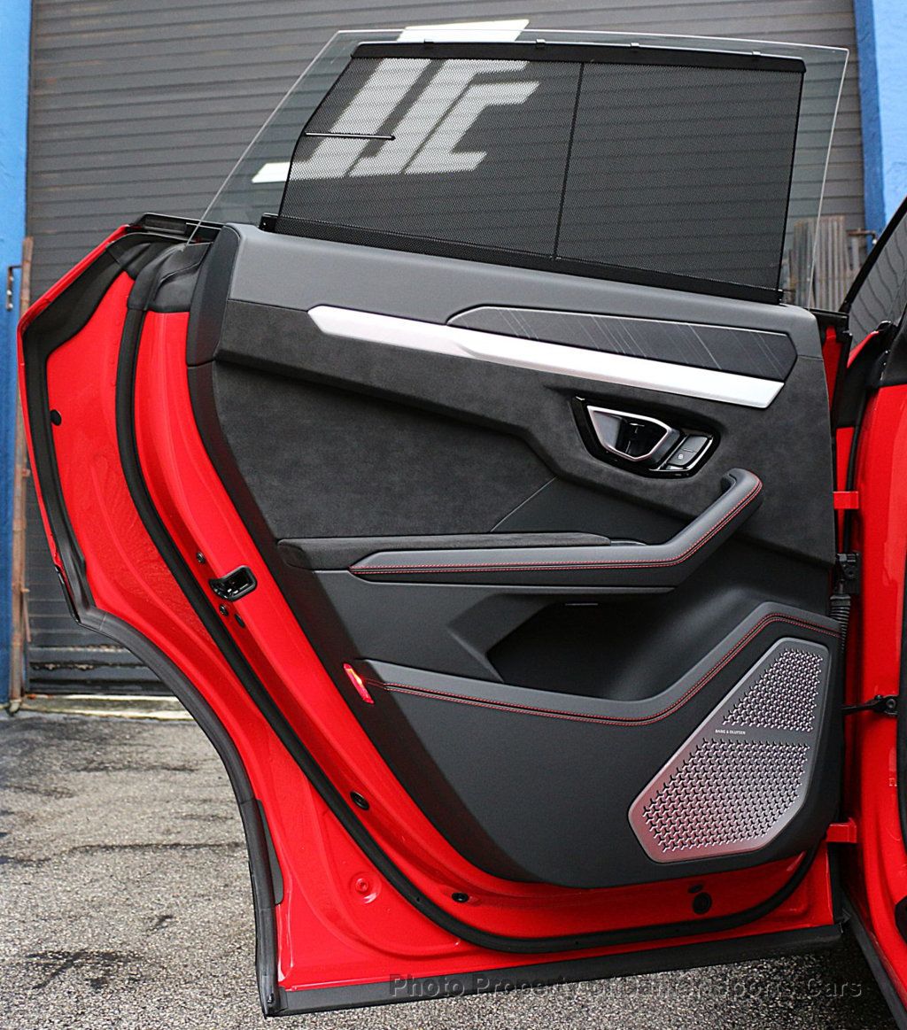 2024 Lamborghini Urus S AWD - 23088799 - 23