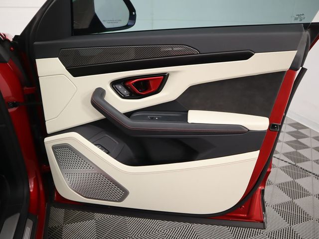 2024 Lamborghini Urus S AWD - 22965395 - 25