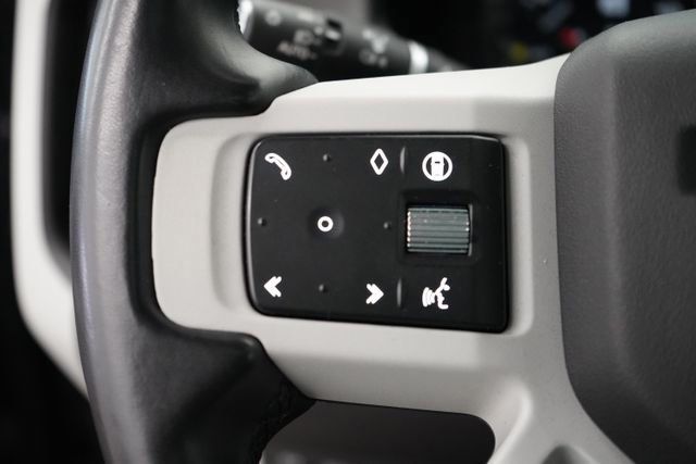 2024 Land Rover Defender 110 P300 - 23077530 - 12