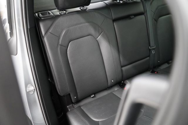 2024 Land Rover Defender 110 P300 - 23077530 - 49