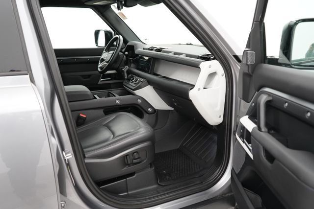 2024 Land Rover Defender 110 P300 - 23077530 - 52