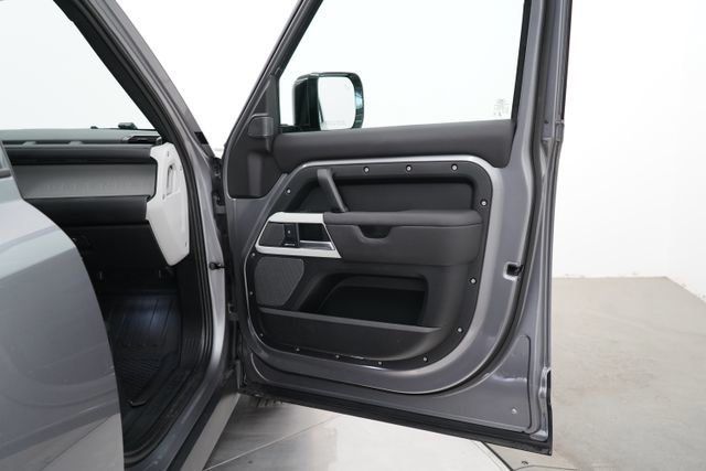 2024 Land Rover Defender 110 P300 - 23077530 - 57