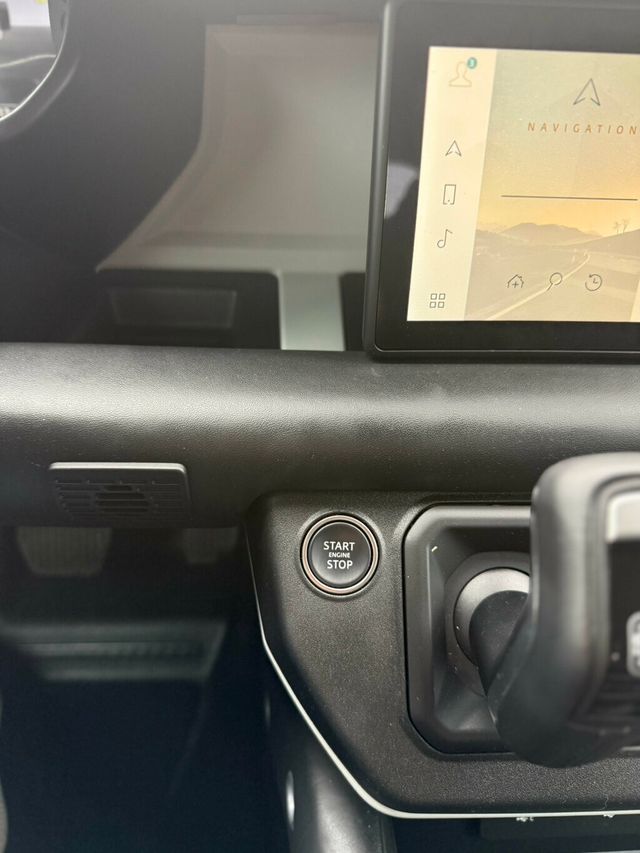 2024 Land Rover Defender 110 P300 S - 22962169 - 17