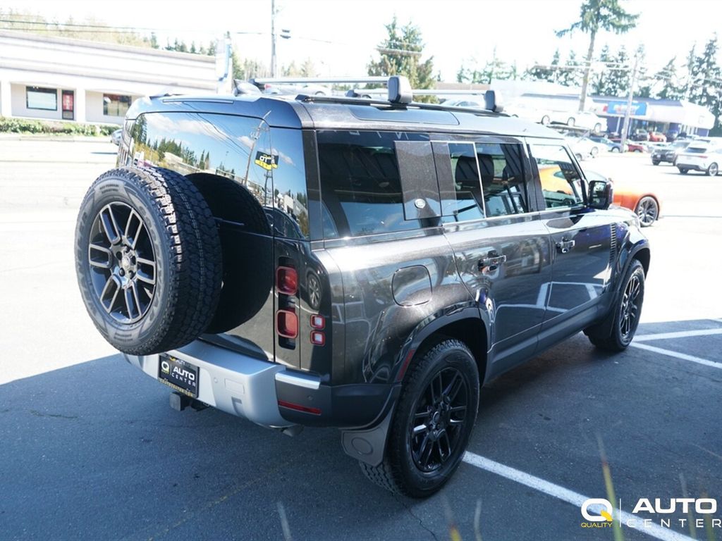2024 Land Rover Defender 110 P300 S - 23006110 - 3