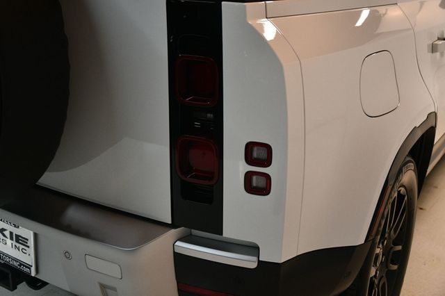 2024 Land Rover Defender 110 P300 S - 22949140 - 14