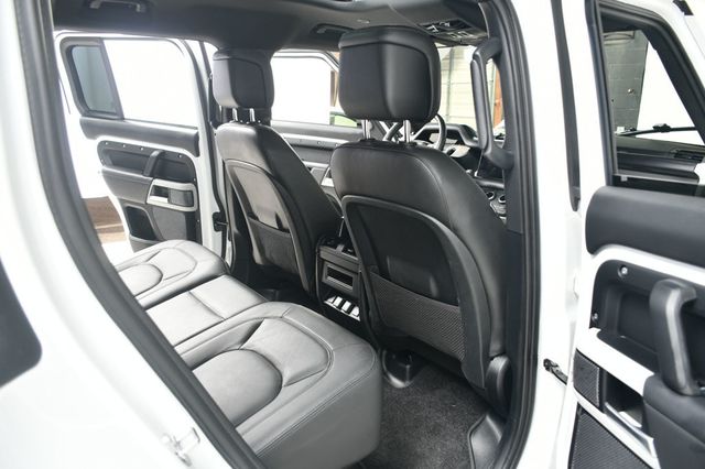 2024 Land Rover Defender 110 P300 S - 22949140 - 37