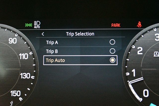 2024 Land Rover Defender 110 P300 S - 22949140 - 46