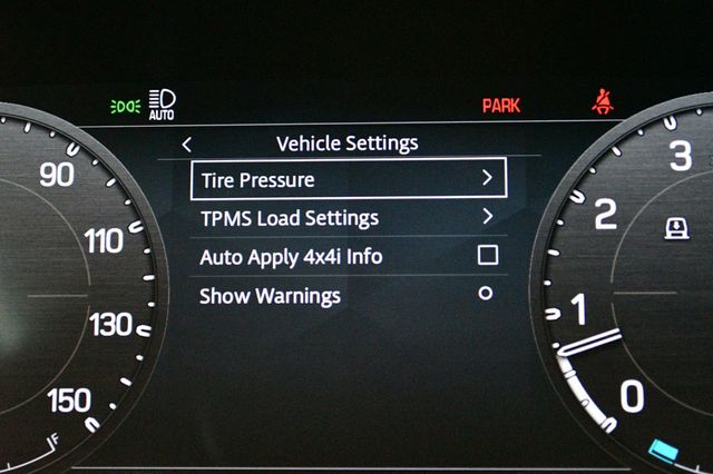 2024 Land Rover Defender 110 P300 S - 22949140 - 48