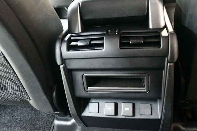 2024 Land Rover Defender 110 P300 S - 22949140 - 67