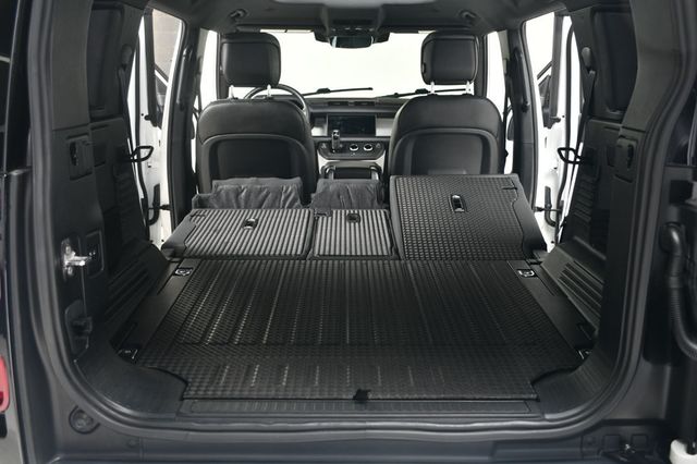 2024 Land Rover Defender 110 P300 S - 22949140 - 71