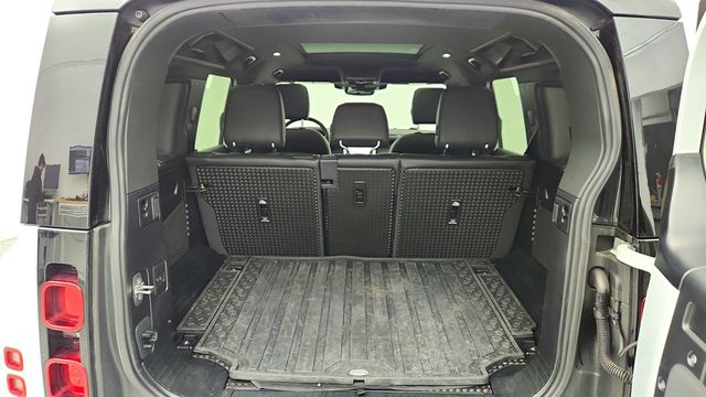 2024 Land Rover Defender 110 P300 S with Air Suspension & Black Exterior Packs - 22968041 - 22