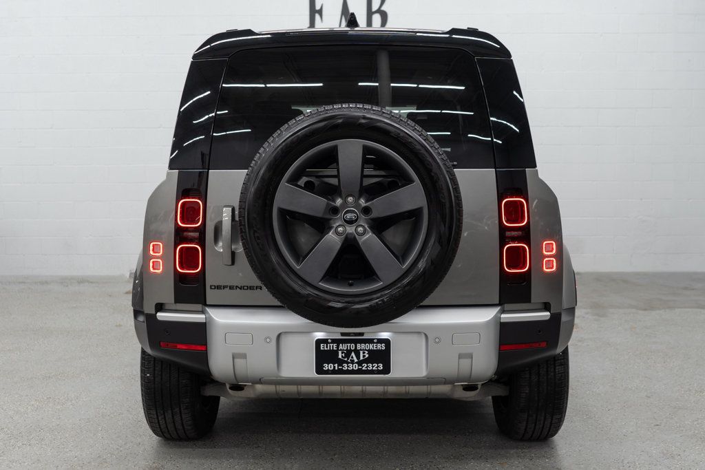 Land Rover Defender photo 4