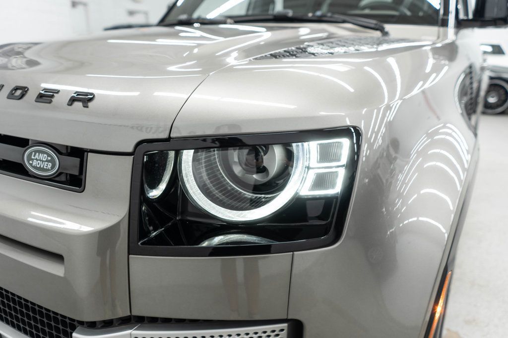 Land Rover Defender photo 45