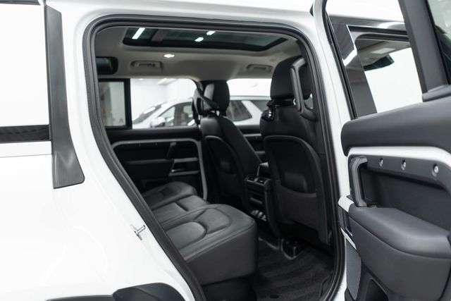 2024 Land Rover Defender 110 P400 S - 23069824 - 11