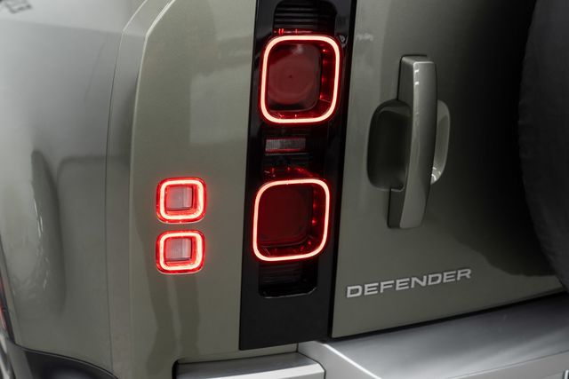 2024 Land Rover Defender 110 P400 S - 23093128 - 48