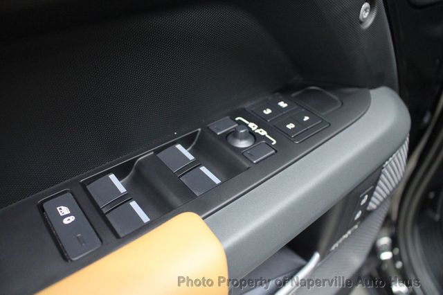 2024 Land Rover Defender 110 P400 X - 23075773 - 9
