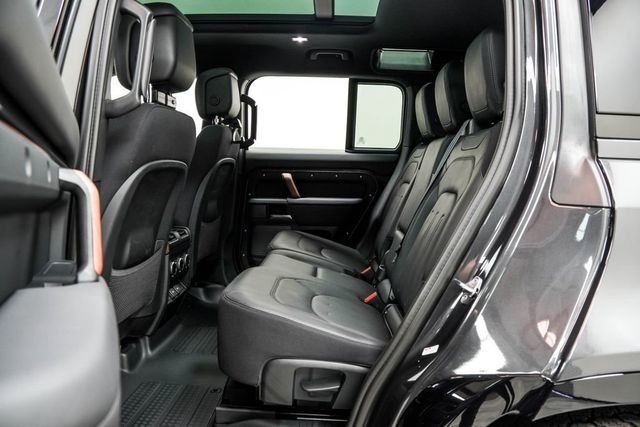2024 Land Rover Defender 110 P400 X - 23062861 - 17