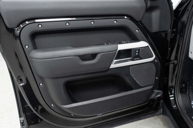 2024 Land Rover Defender 110 P400 X-Dynamic SE - 23041458 - 16