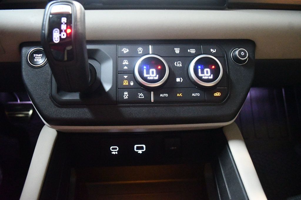 Land Rover Defender photo 60